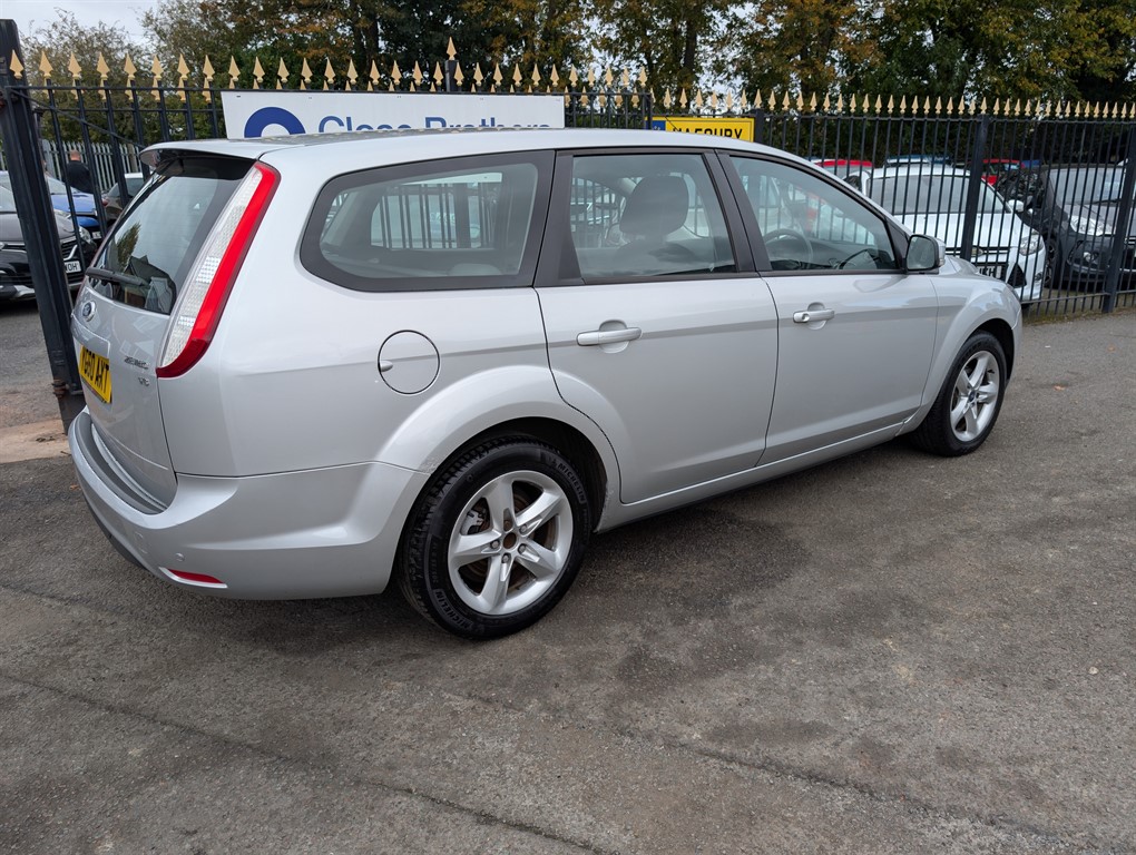 Used Ford Focus 2010 for sale - 76146324: Photo 27
