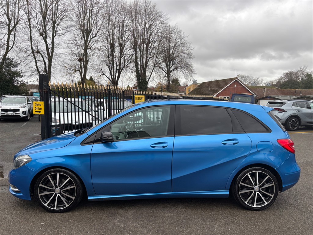 Used Mercedes-Benz B Class 2013 for sale - 76544674: Photo 11