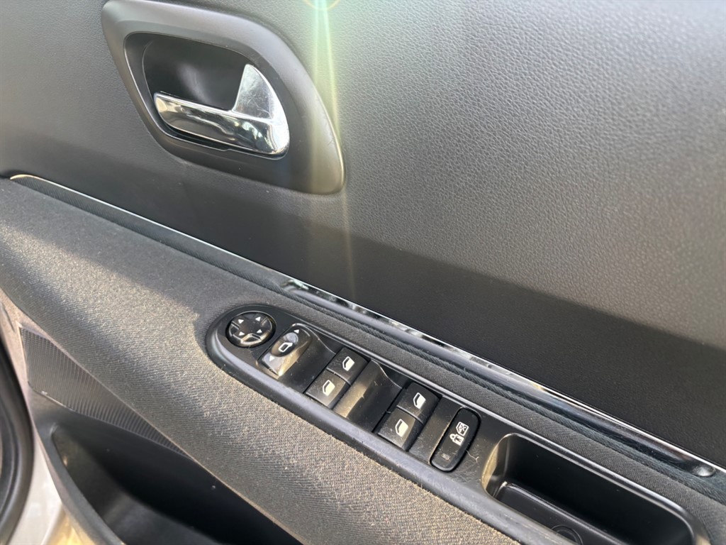 Used Peugeot 3008 2012 for sale - 76933366: Photo 15