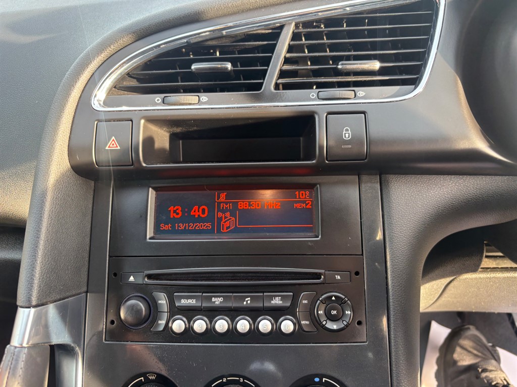 Used Peugeot 3008 2012 for sale - 76933366: Photo 4