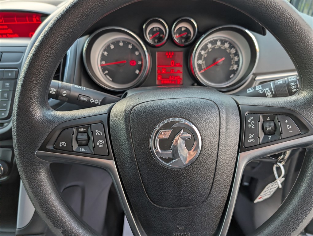 Used Vauxhall Zafira 2015 for sale - 76603081: Photo 22