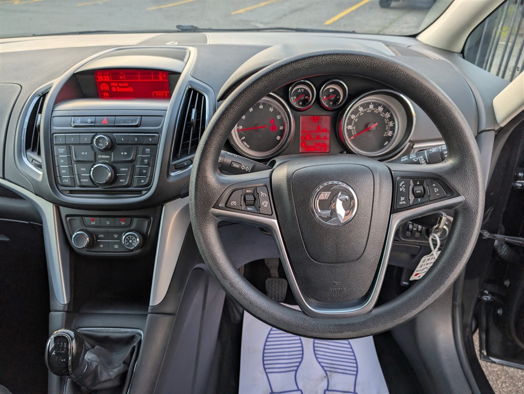 Used Vauxhall Zafira 2015 for sale - 76603081: Photo 5
