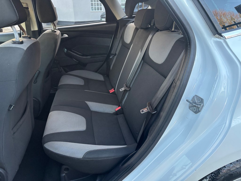 Used Ford Focus 2013 for sale - 76603067: Photo 11