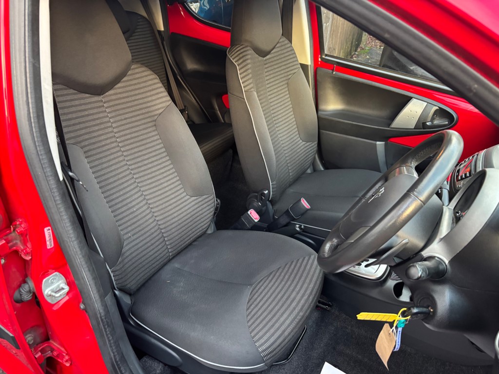 Used Peugeot 107 2013 for sale - 76668363: Photo 9