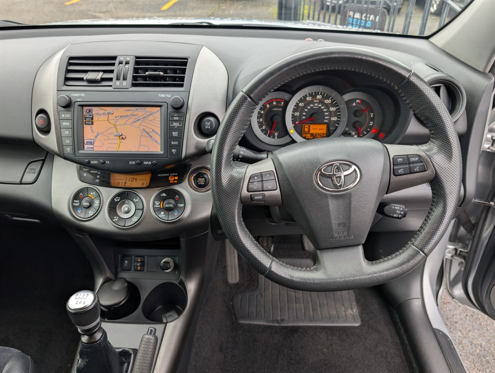 Used Toyota RAV4 2010 for sale - 76722468: Photo 7