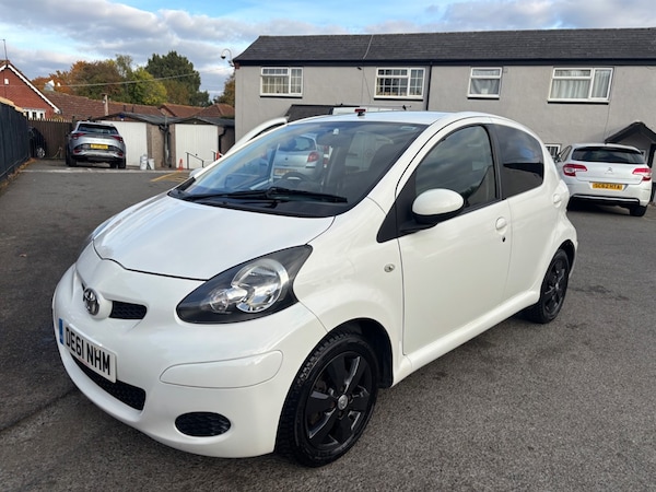 Used Toyota AYGO 2011 for sale - 76244663: Photo 8