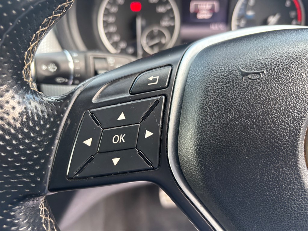 Used Mercedes-Benz B Class 2014 for sale - 76322103: Photo 9