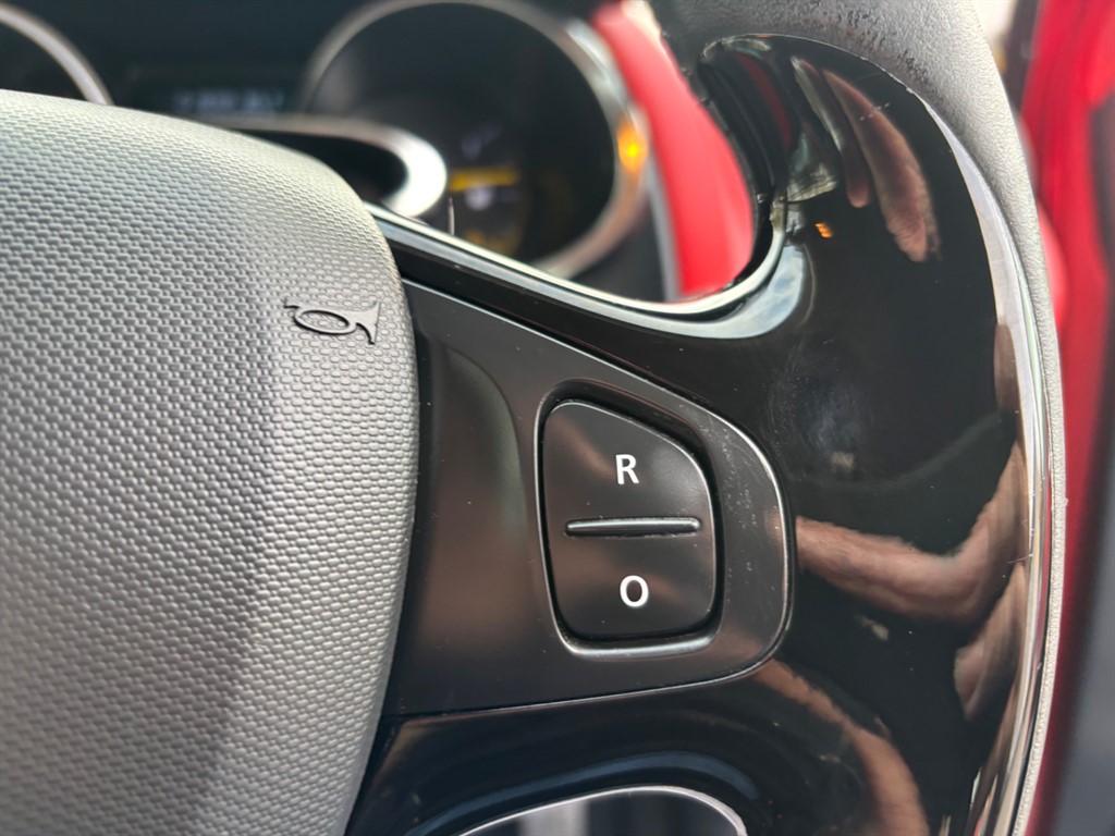 Used Renault Clio 2014 for sale - 76344263: Photo 13