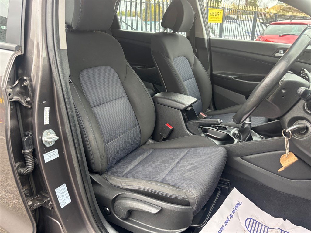 Used Hyundai TUCSON 2017 for sale - 76544670: Photo 13