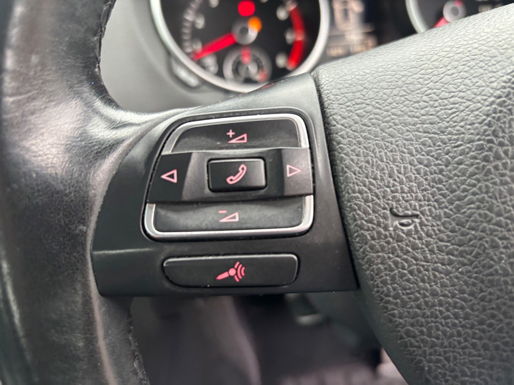 Used Volkswagen Golf 2013 for sale - 76664643: Photo 11