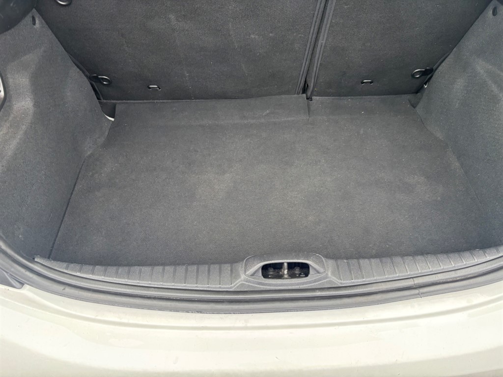 Used Peugeot 208 2018 for sale - 76766591: Photo 16