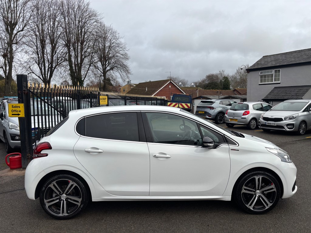 Used Peugeot 208 2018 for sale - 76766591: Photo 18