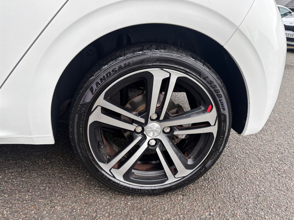 Used Peugeot 208 2018 for sale - 76766591: Photo 6