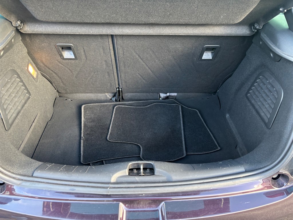 Used Citroen DS3 2014 for sale - 76895003: Photo 9