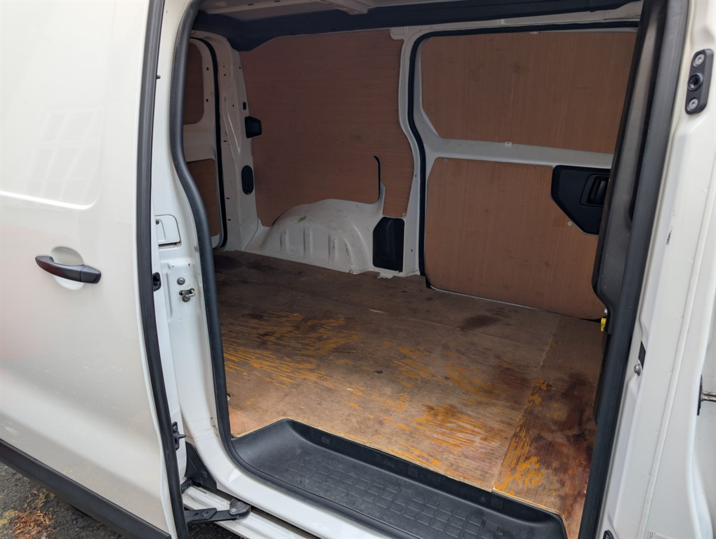 Used Peugeot Expert 2020 for sale - 76221927: Photo 24