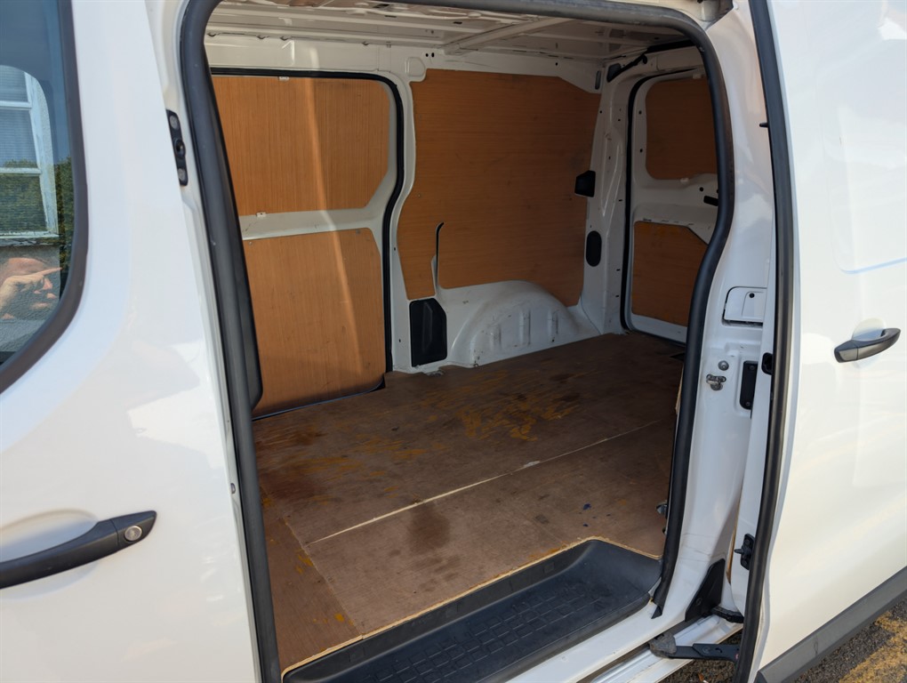 Used Peugeot Expert 2020 for sale - 76221927: Photo 27