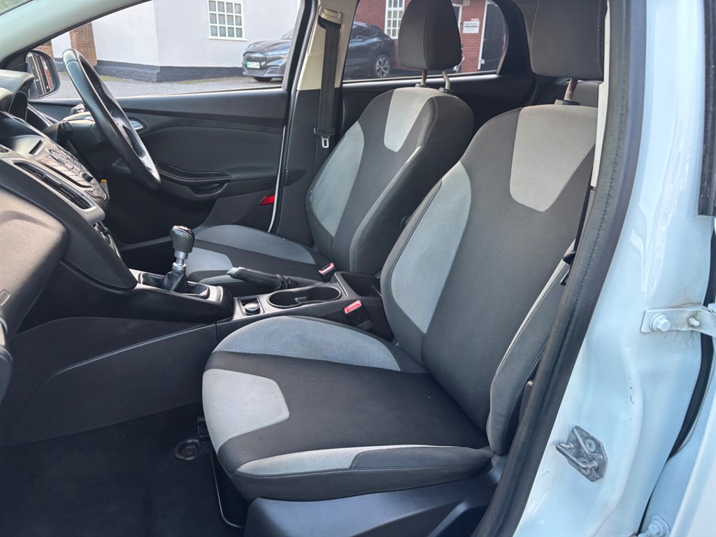 Used Ford Focus 2013 for sale - 76750241: Photo 9