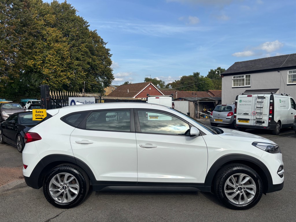 Used Hyundai TUCSON 2017 for sale - 76015332: Photo 10