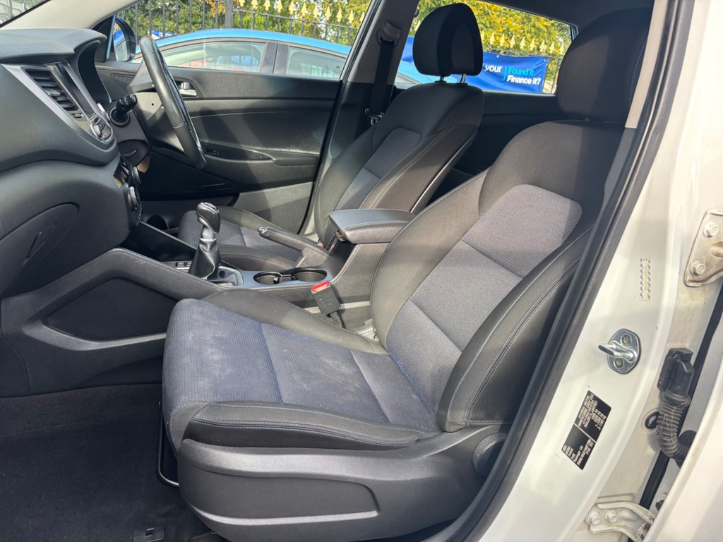 Used Hyundai TUCSON 2017 for sale - 76015332: Photo 17