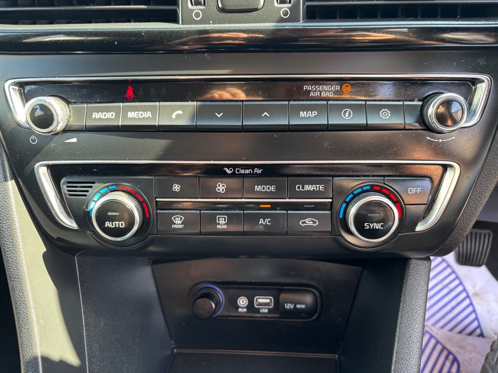 Used Kia Optima 2017 for sale - 76760860: Photo 5