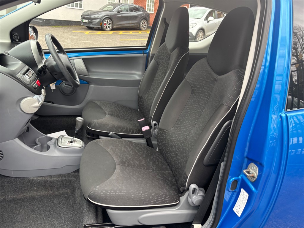 Used Peugeot 107 2010 for sale - 76544669: Photo 11