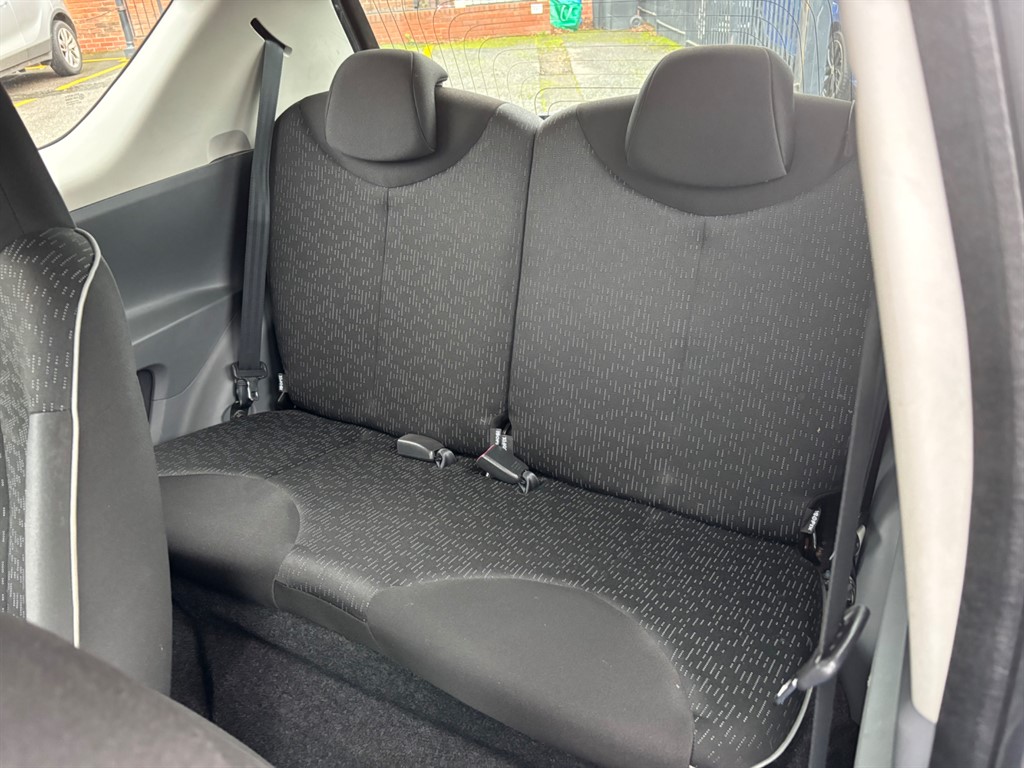 Used Peugeot 107 2010 for sale - 76544669: Photo 16