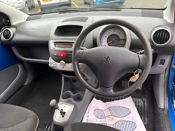 Used Peugeot 107 2010 for sale - 76544669: Photo