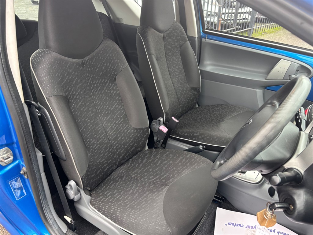 Used Peugeot 107 2010 for sale - 76544669: Photo 9