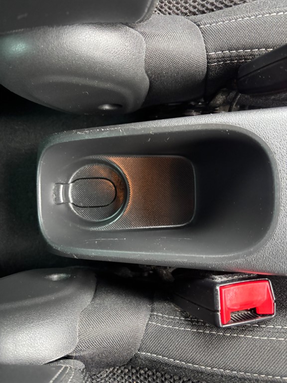 Used Citroen DS3 2014 for sale - 76096104: Photo 6
