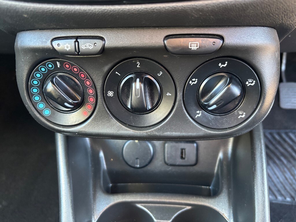 Used Vauxhall Corsa 2017 for sale - 76796683: Photo 11