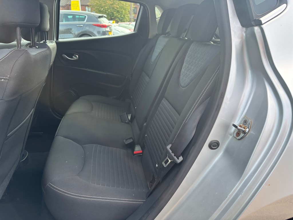 Used Renault Clio 2015 for sale - 76015329: Photo 13