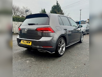 Used Volkswagen Golf 2017 for sale - 76562844: Photo