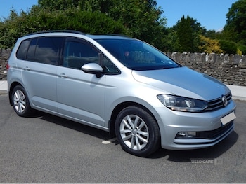 Used Volkswagen Touran 2016 for sale - 76539387: Photo