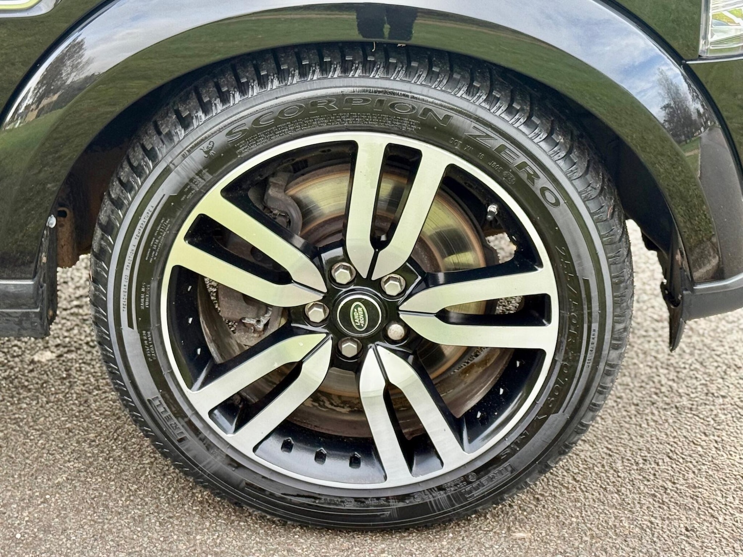 Used Land Rover Discovery 4 2014 for sale - 77108913: Photo 13