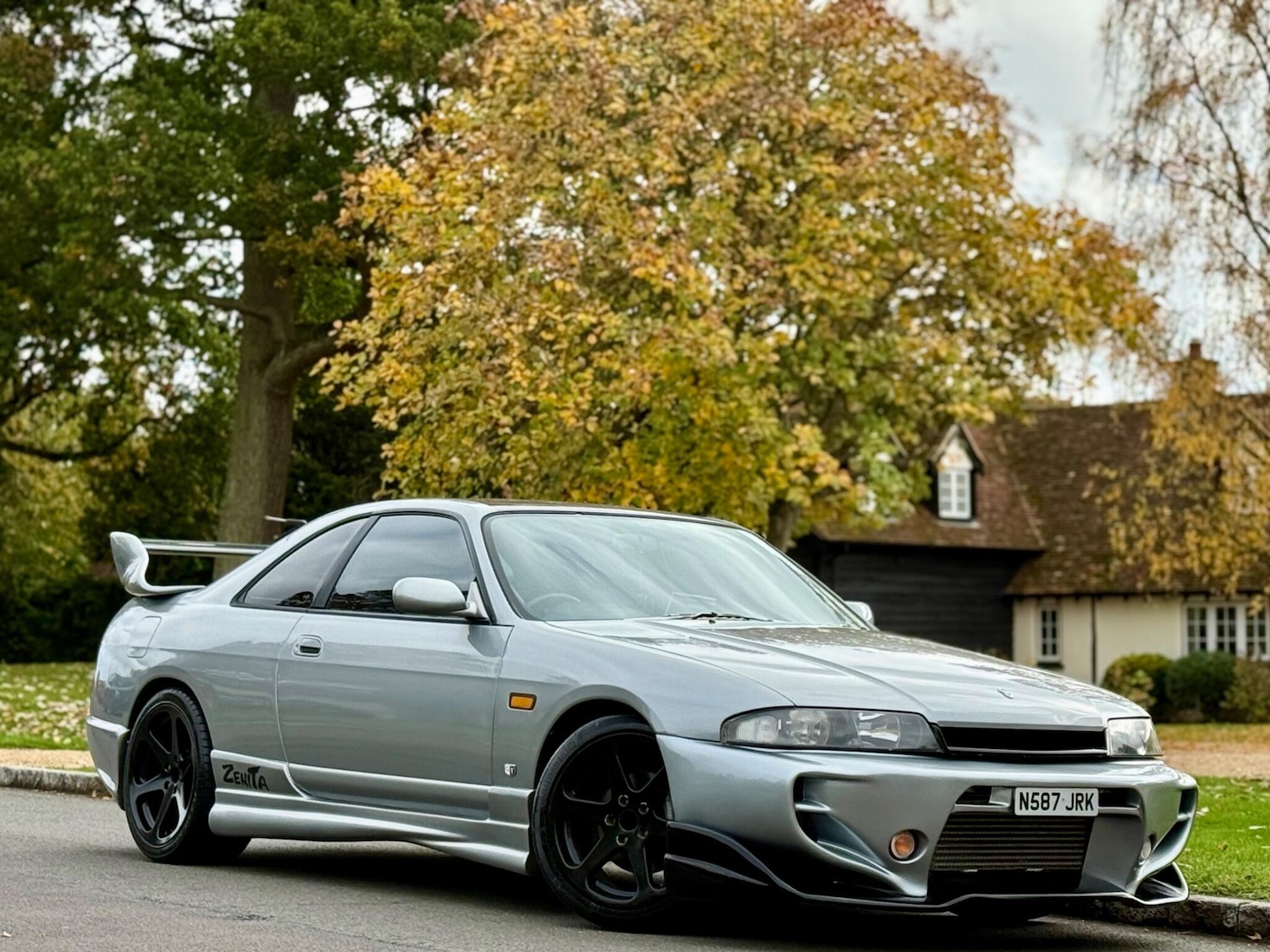 Used Nissan GT-R 2007 for sale - 76136090: Photo 2