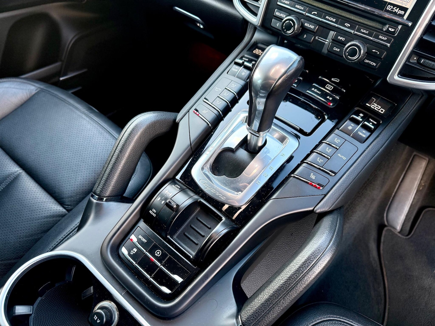 Used Porsche Cayenne 2013 for sale - 76898599: Photo 32