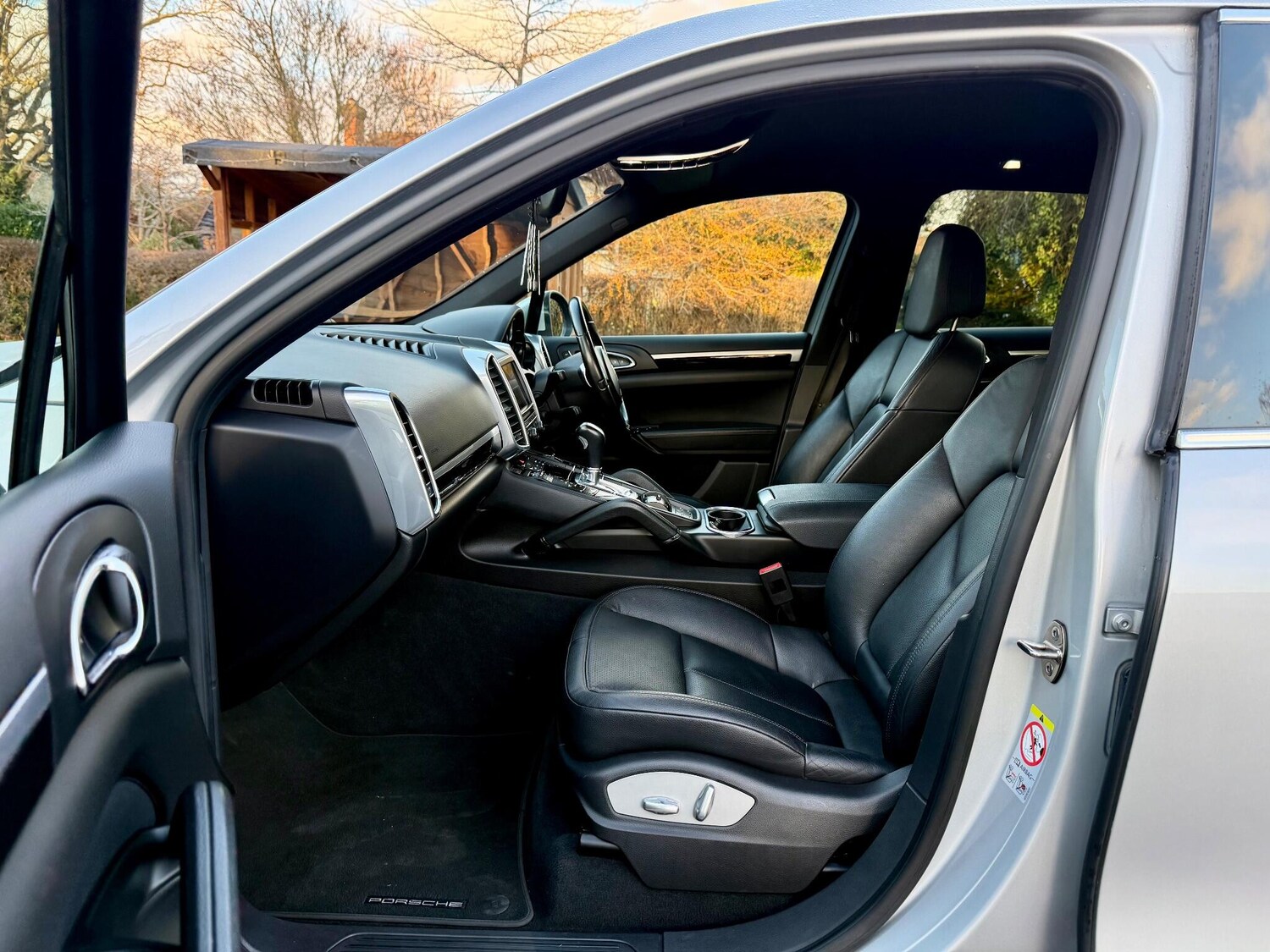 Used Porsche Cayenne 2013 for sale - 76898599: Photo 40