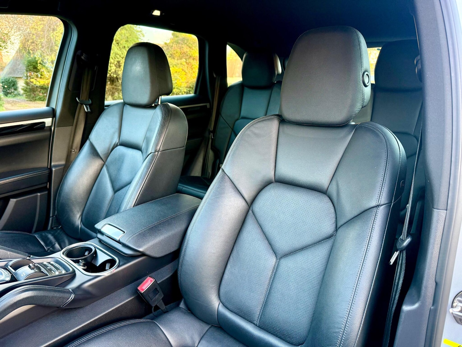 Used Porsche Cayenne 2013 for sale - 76898599: Photo 41