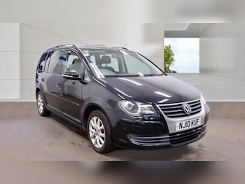 Used Volkswagen Touran 2010 for sale - 78902220: Photo