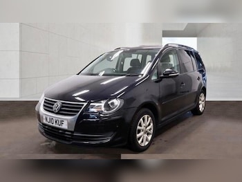 Used Volkswagen Touran 2010 for sale - 78902220: Photo
