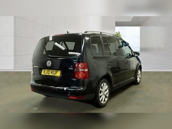 Used Volkswagen Touran 2010 for sale - 78902220: Photo