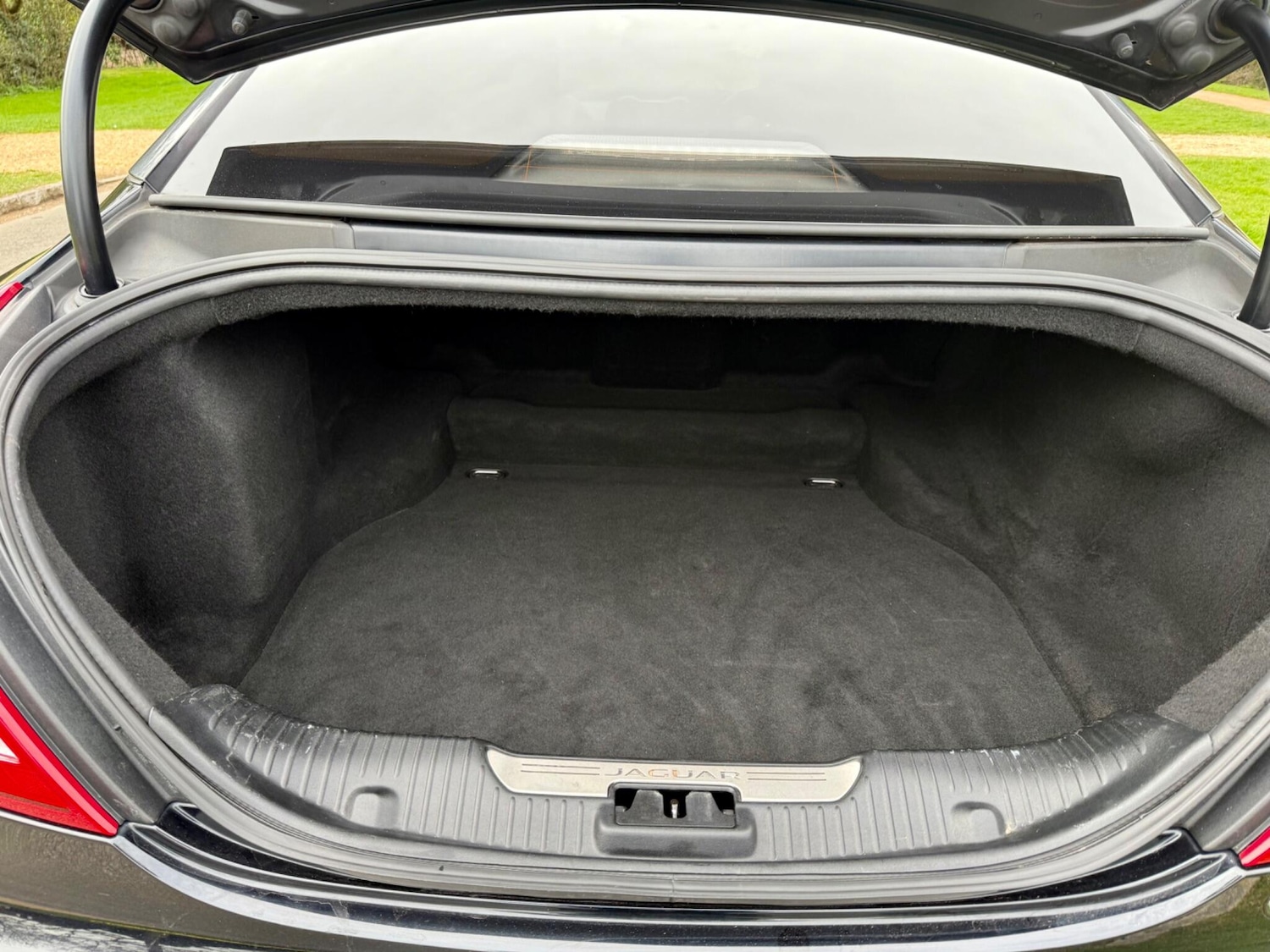 Used Jaguar XJ 2017 for sale - 77898639: Photo 30