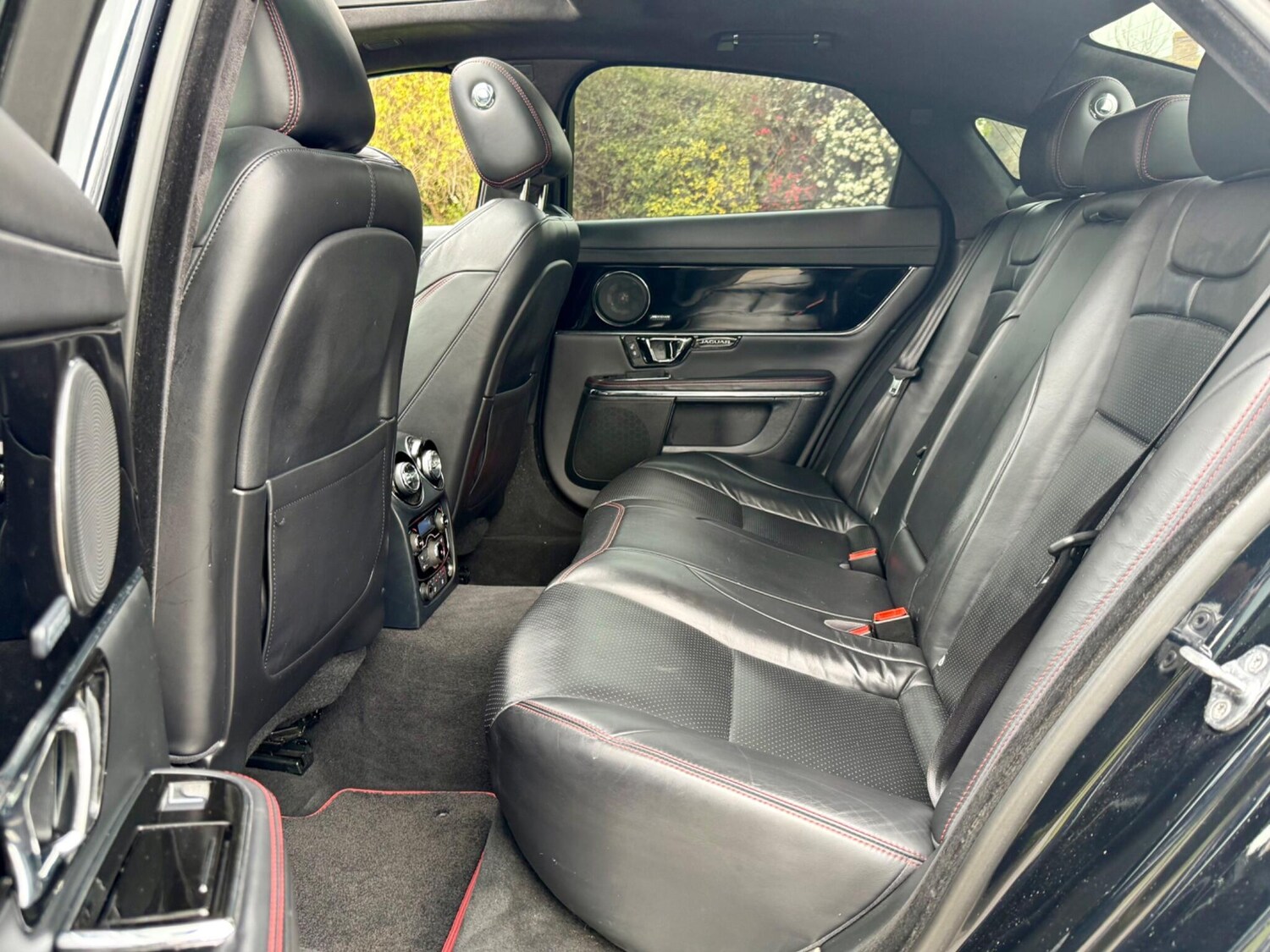 Used Jaguar XJ 2017 for sale - 77898639: Photo 32