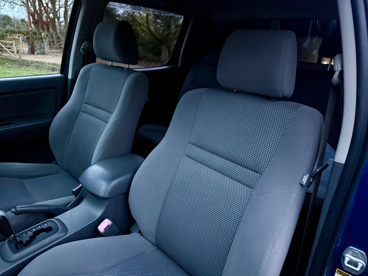 Used Toyota Hilux 2012 for sale - 76499460: Photo 38