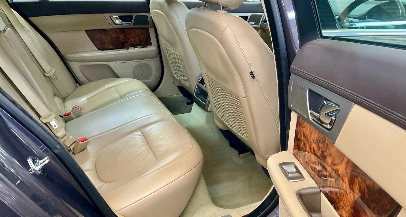 Used Jaguar XF 2009 for sale - 78046926: Photo 9