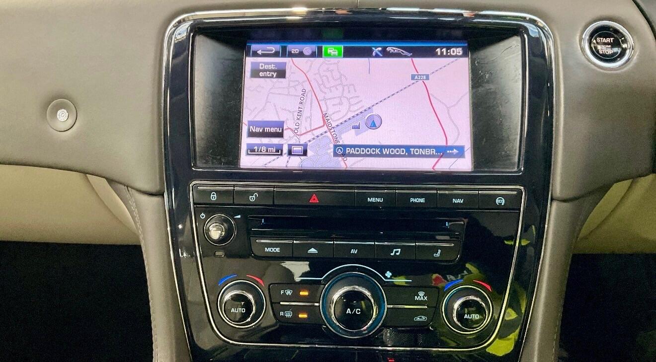 Used Jaguar XJ 2013 for sale - 77119745: Photo 9