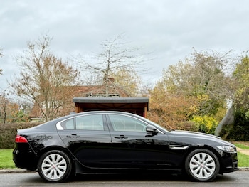 Used Jaguar XE 2016 for sale - 76522148: Photo