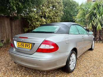 Used Mercedes-Benz CLK 2006 for sale - 77215396: Photo