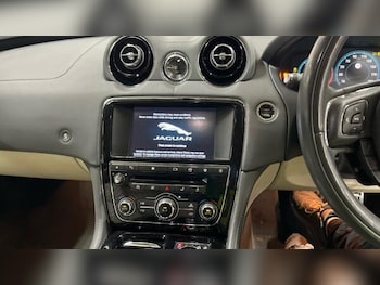 Used Jaguar XJ 2015 for sale - 78231498: Photo