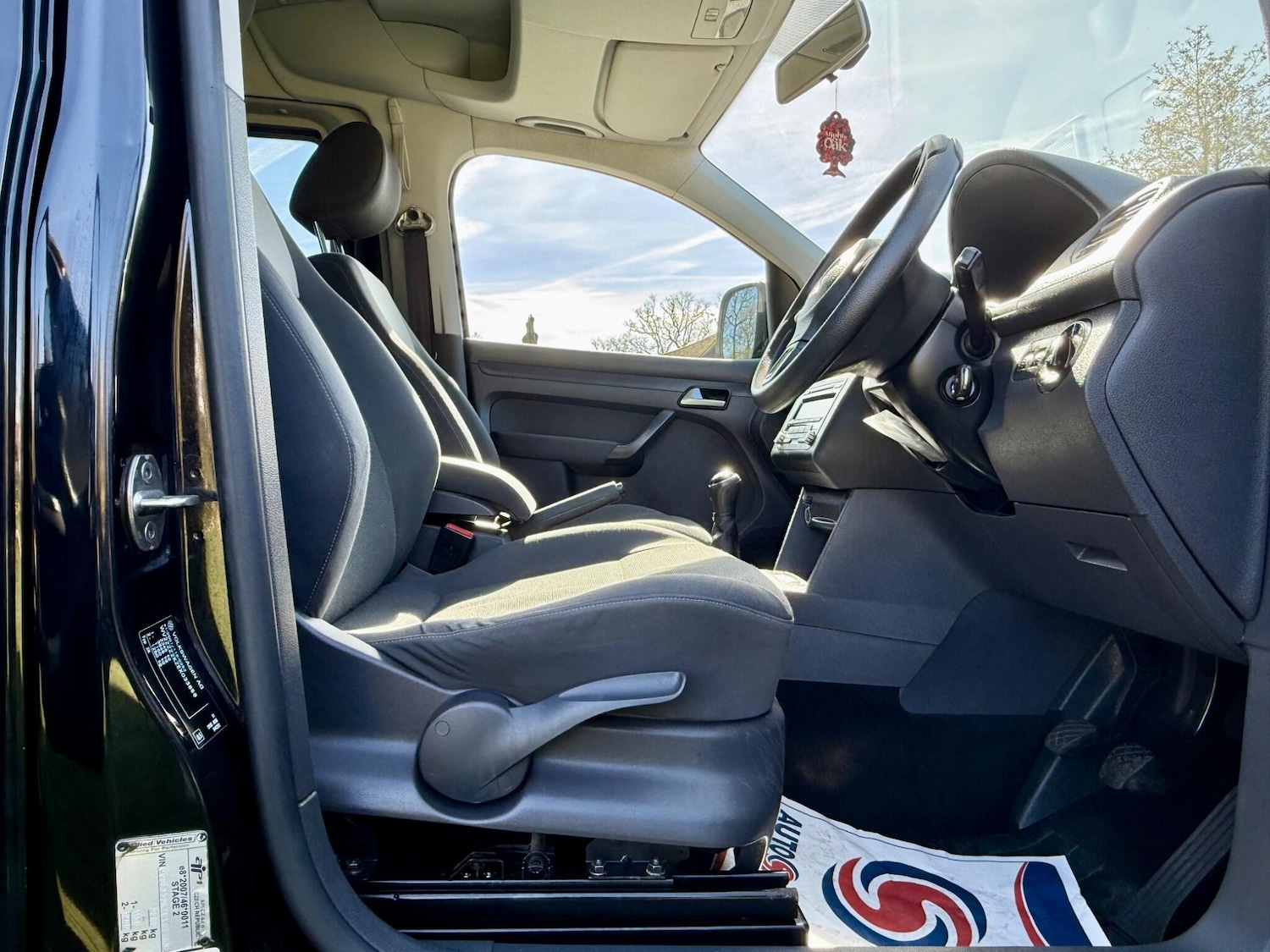 Used Volkswagen Caddy Maxi Life 2013 for sale - 77909817: Photo 15